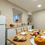 Rustic & Modern Stone House By Host Wise Дом отдыха Pedroso