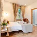 Rustic & Modern Stone House By Host Wise Дом отдыха *
