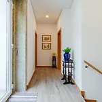 Дом отдыха Rustic & Modern Stone House By Host Wise