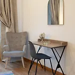 Дом отдыха Rustic & Modern Stone House By Host Wise Pedroso