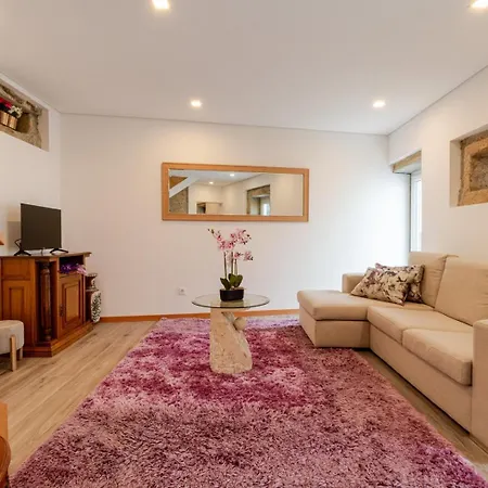 Dom wakacyjny Rustic & Modern Stone House By Host Wise *