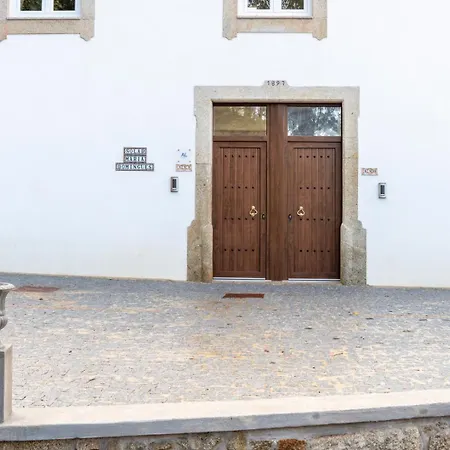 Dom wakacyjny Rustic & Modern Stone House By Host Wise *