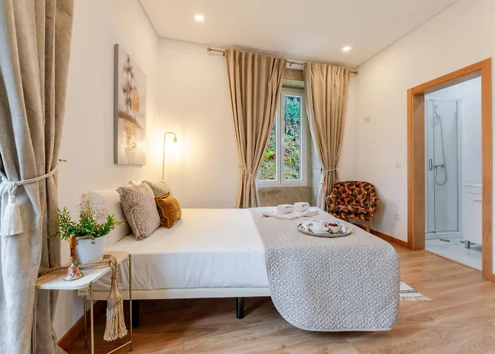 Holiday home Rustic & Modern Stone House By Host Wise