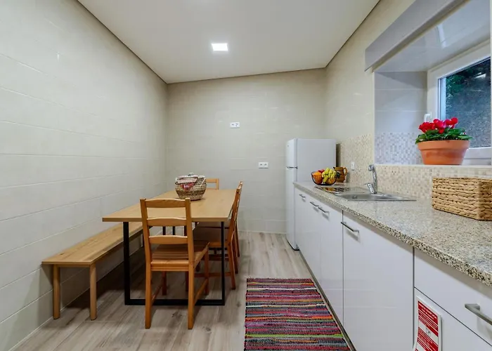 Rustic & Modern Stone House By Host Wise Dom wakacyjny *