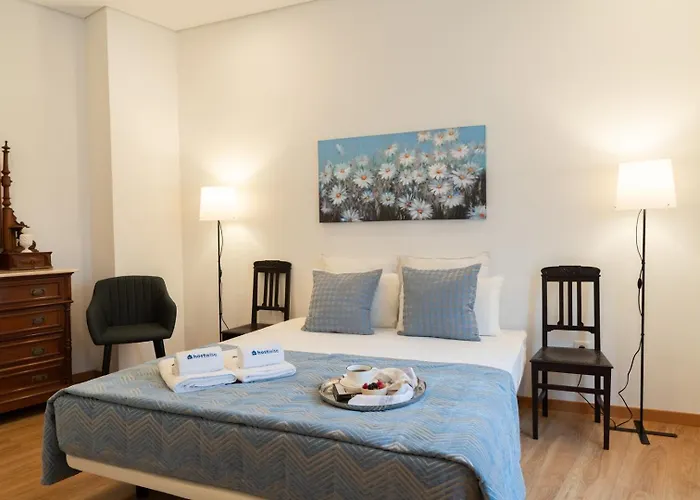 Dom wakacyjny Rustic & Modern Stone House By Host Wise