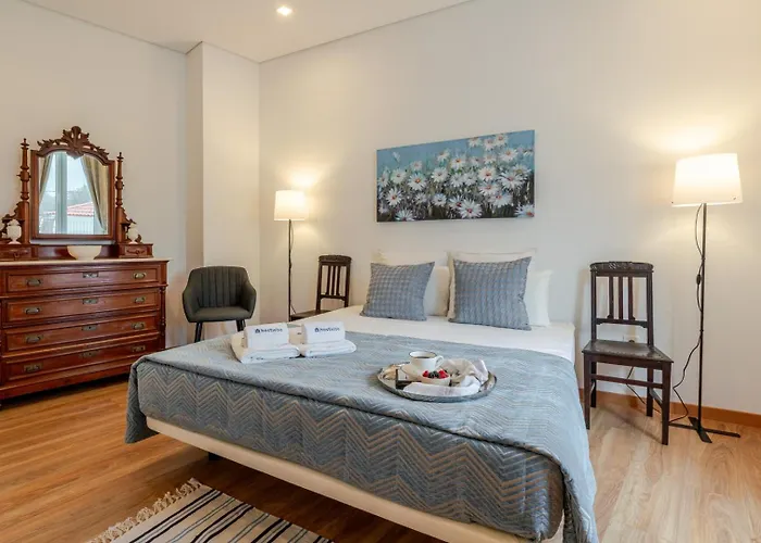 Dom wakacyjny Rustic & Modern Stone House By Host Wise *