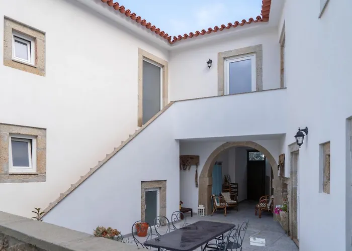 Rustic & Modern Stone House By Host Wise * Pedroso