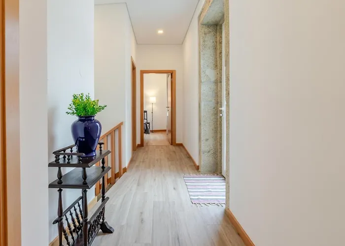 Rustic & Modern Stone House By Host Wise Dom wakacyjny *