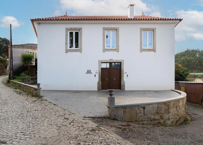 Rustic & Modern Stone House By Host Wise Holiday home *