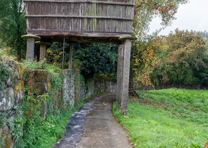 Rustic & Modern Stone House By Host Wise * Pedroso